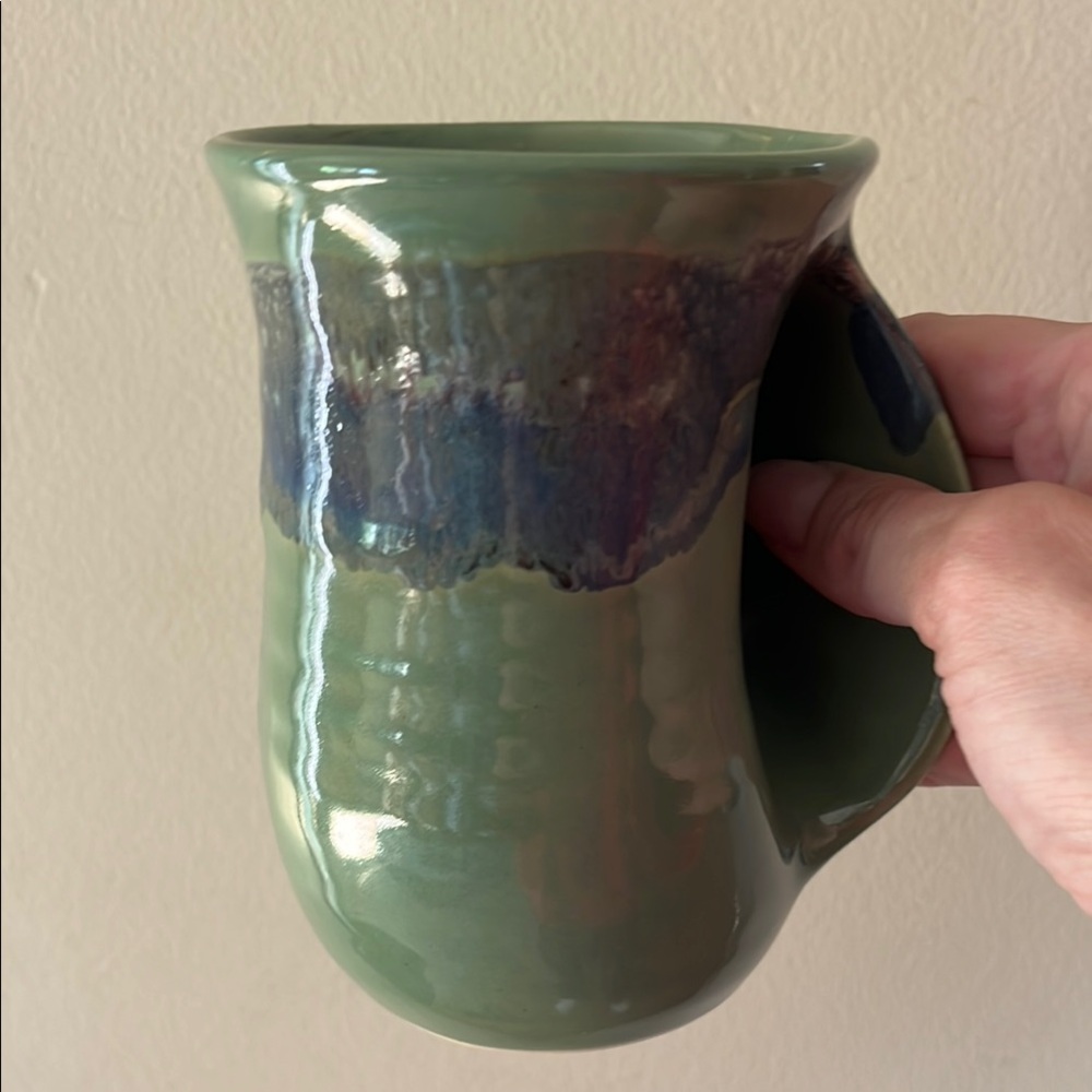 Handcrafted handwarming Ceramic Mug